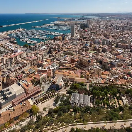 Apartament Atico Planta 31 *