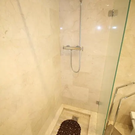 Apartament Atico Planta 31 *